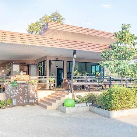Oyo 798 Reurn Mareena Resort Nakhonratchasima Eksteriør billede