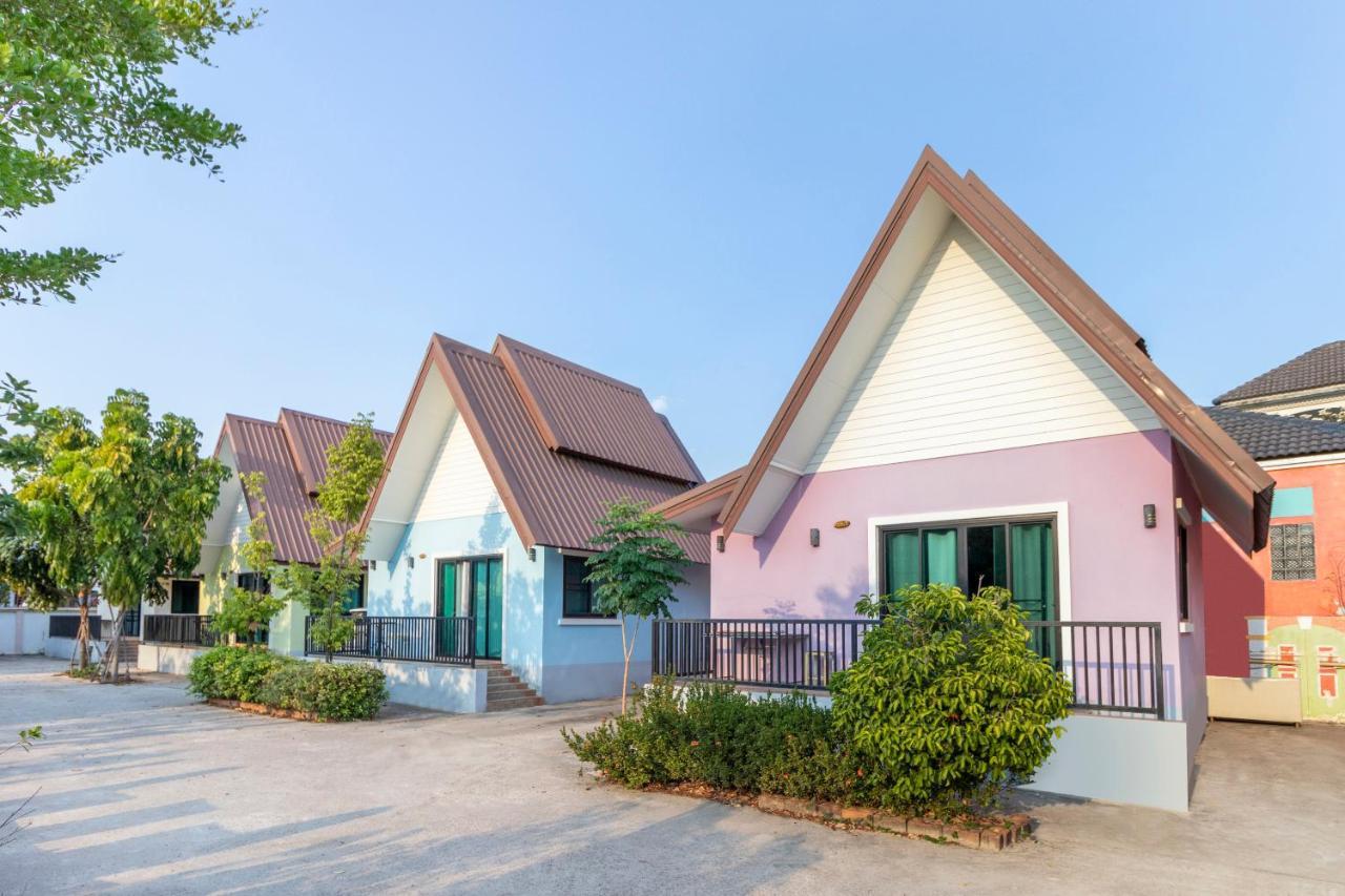 Oyo 798 Reurn Mareena Resort Nakhonratchasima Eksteriør billede